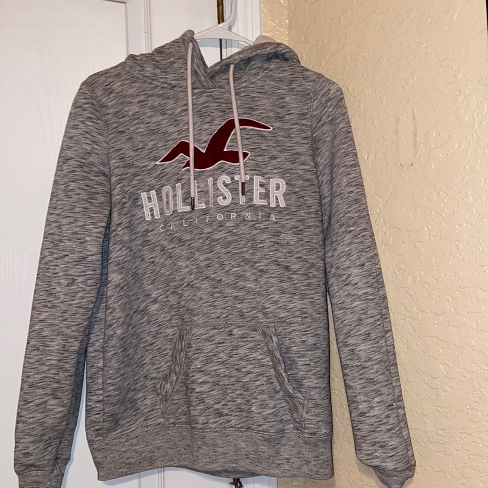 Small Hollister hoodie